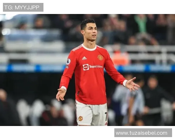 被关押的足球明星们的悲惨命运与重返赛场的希望之路